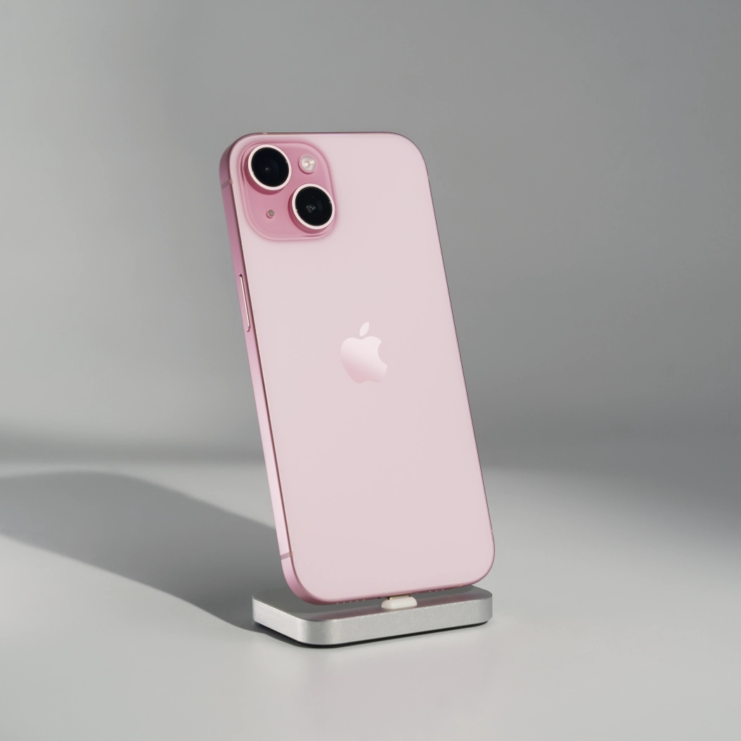 Смартфон Apple iPhone 15 256 GB Pink - фото товара