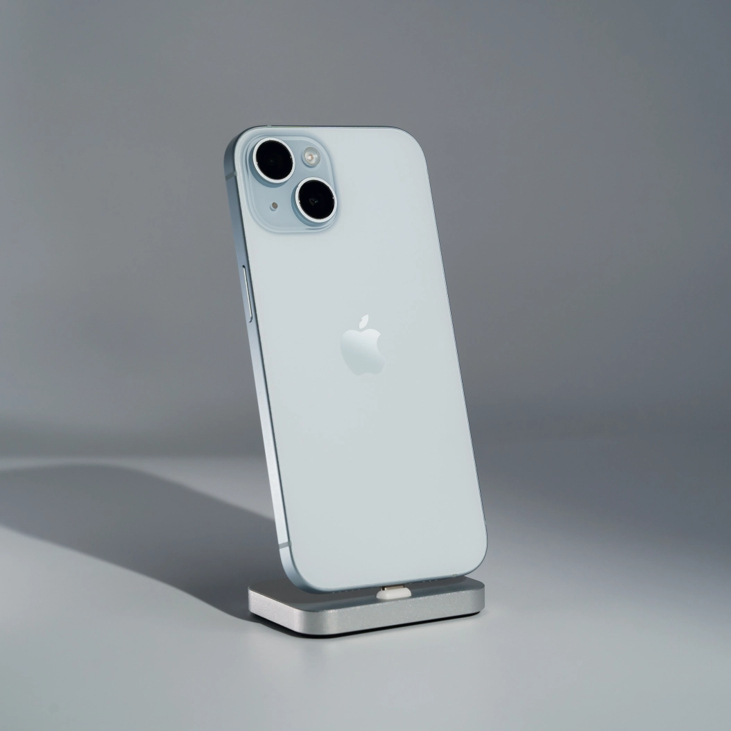 Смартфон Apple iPhone 15 256 GB Blue - фото товара